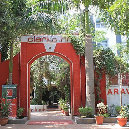 Aravali Clarks Inn Алвар Екстериор снимка