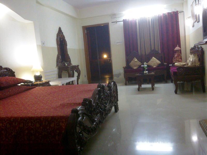 Aravali Clarks Inn Алвар Екстериор снимка