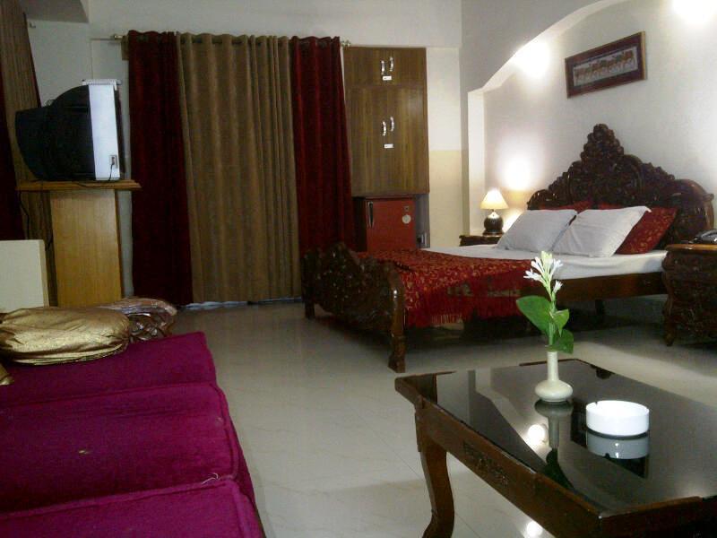 Aravali Clarks Inn Алвар Стая снимка