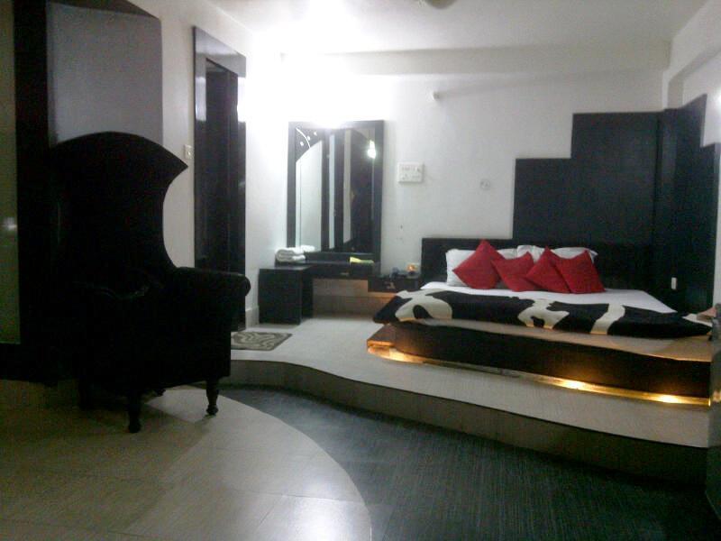 Aravali Clarks Inn Алвар Екстериор снимка